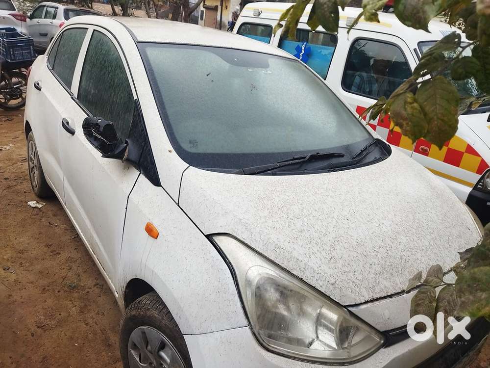 Hyundai Xcent Base 2016