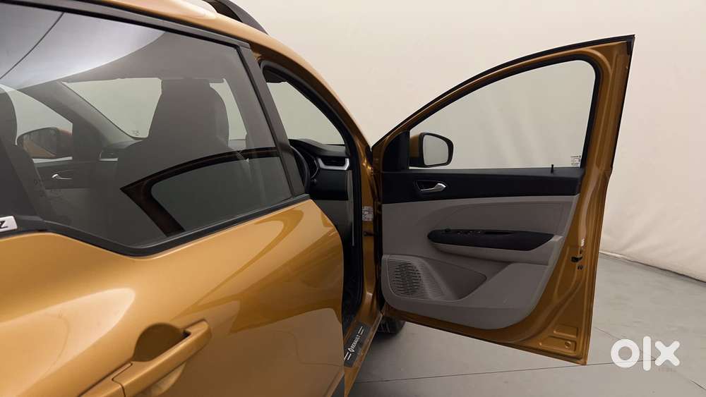 Renault Triber Rxz, 2020, Petrol