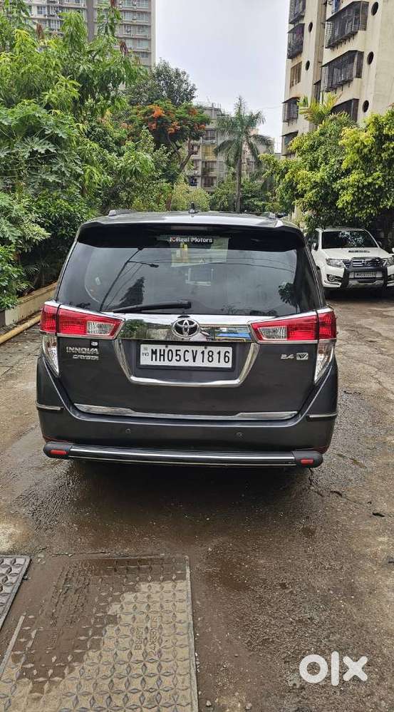 Toyota Innova Crysta 2.4 V 7 Str, 2016, Diesel