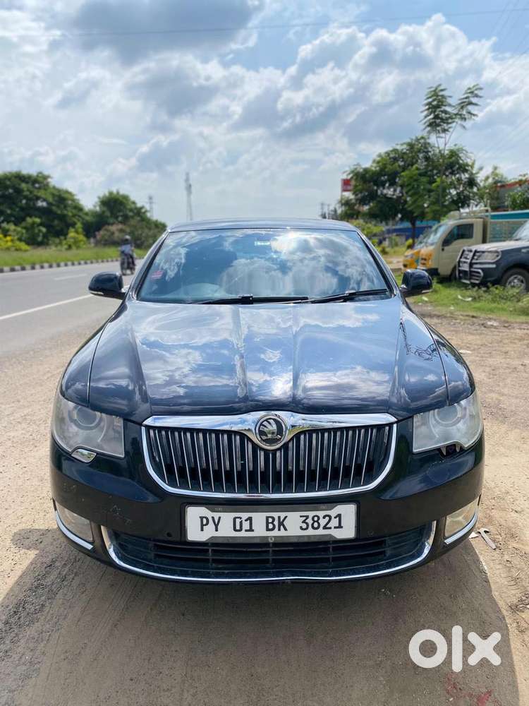 Skoda Superb, 2011, Petrol