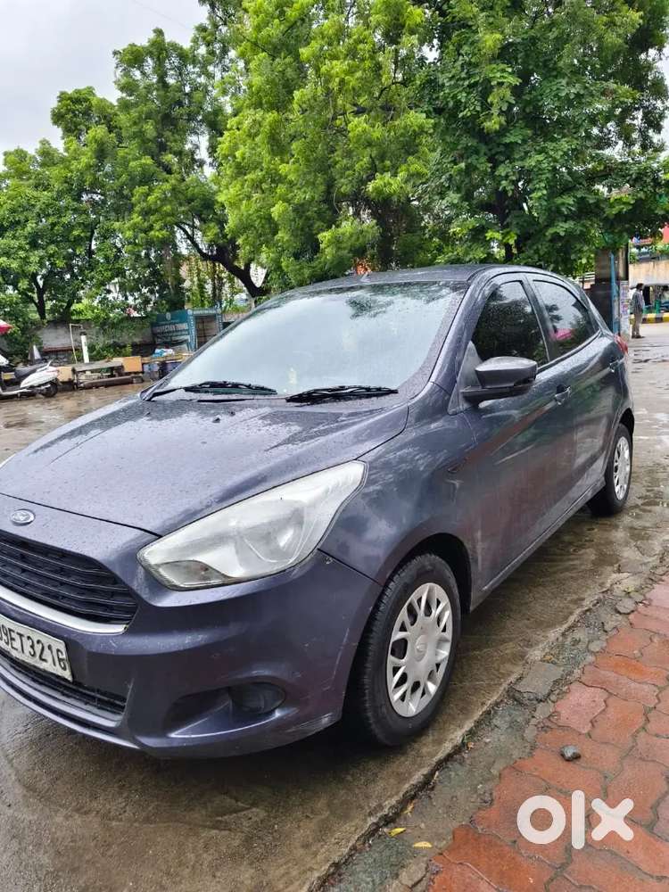 Ford Figo Titanium Petrol 2017