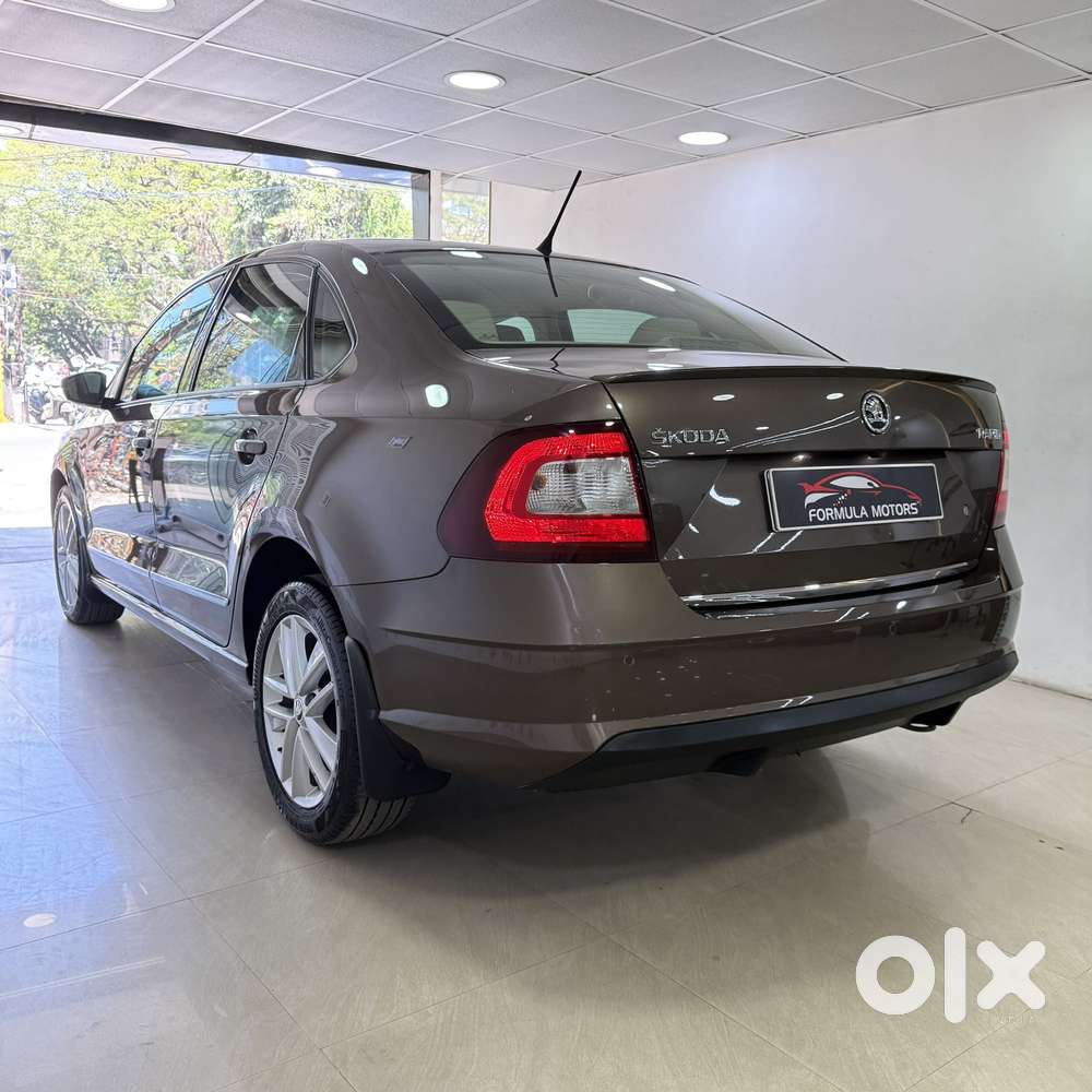 Skoda Rapid 1.0 Style At, 2021, Petrol