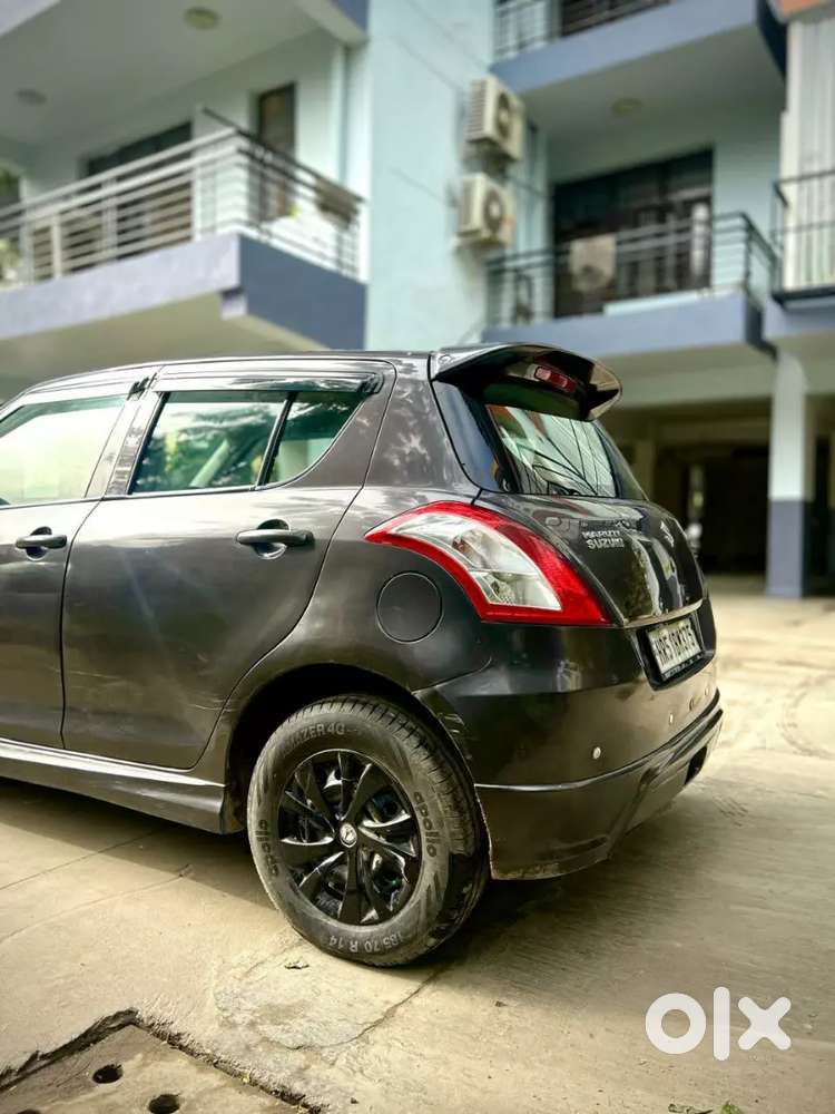 Maruti Suzuki Swift Lxi 2017