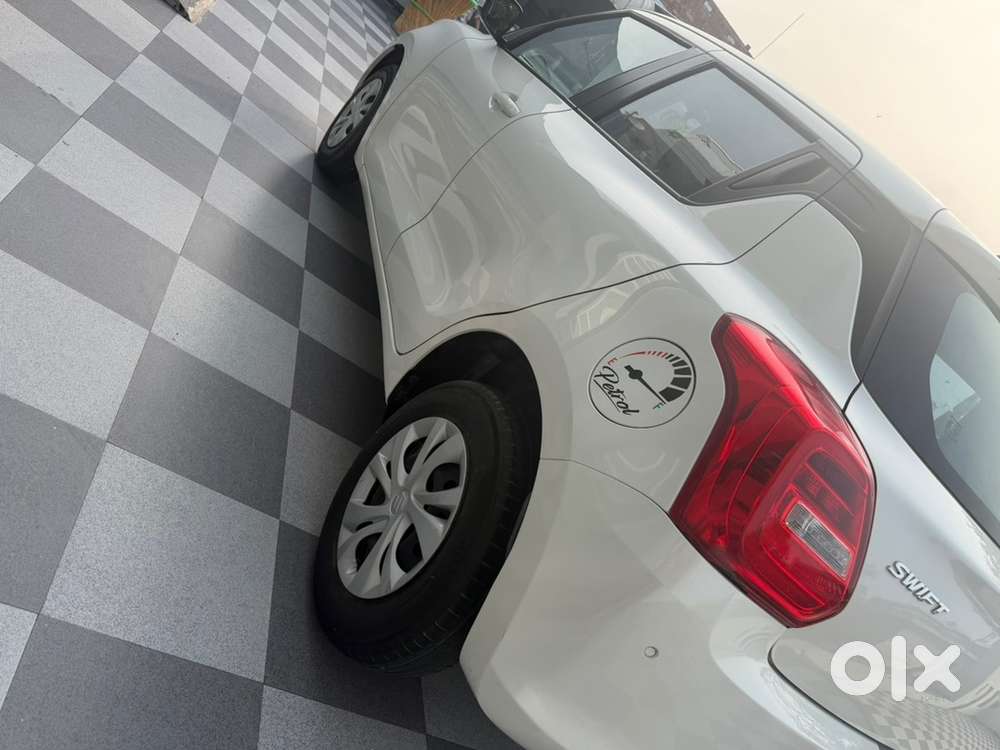 Maruti Swift 2023 Petrol