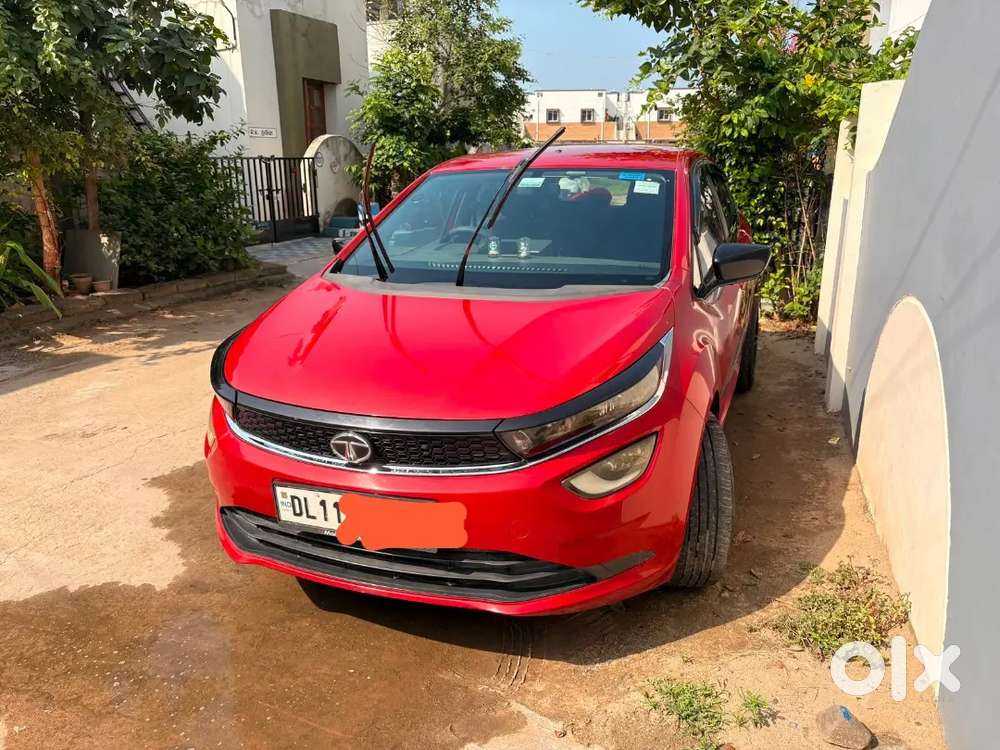 Tata Altroz Xe 2021