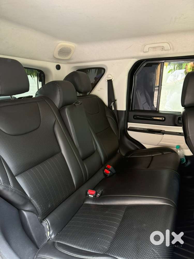 Mahindra Thar Roxx Diesel 2025