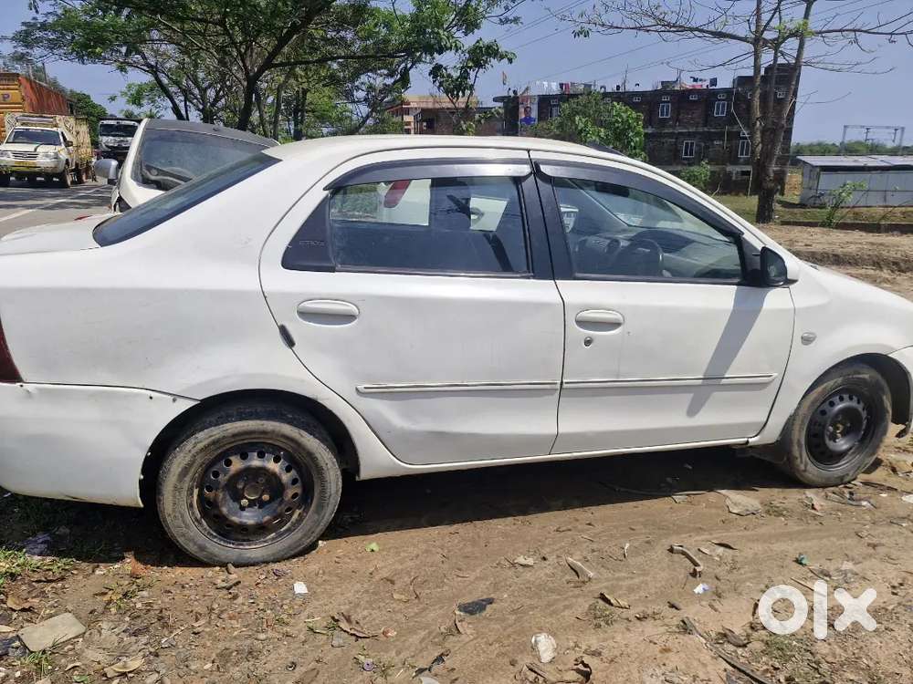 Toyota Etios Liva 2013