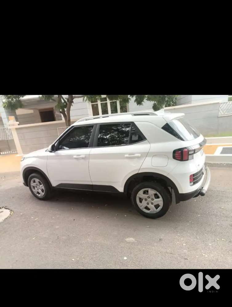 Hyundai Venue 2022 Petrol Good Condition