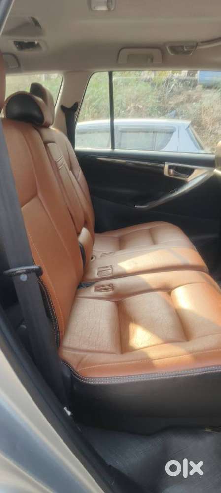 Toyota Innova Crysta 2.4 V 8 Str, 2017, Diesel