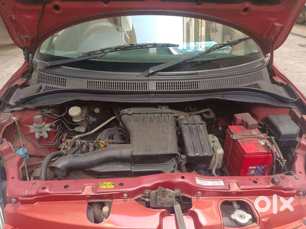 Maruti Suzuki Swift Vxi + Manual, 2011, Petrol