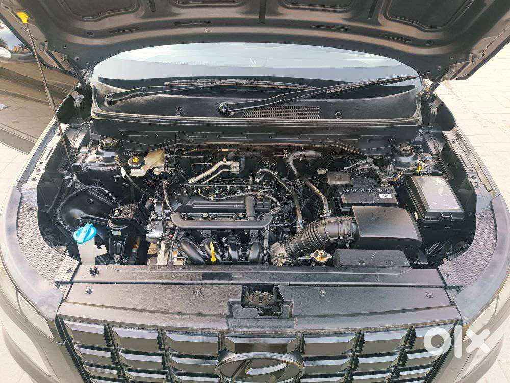 Hyundai Venue S(o) Knight Edition Mt, 2024, Petrol