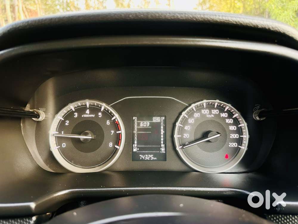 Maruti Suzuki Brezza 1.5 Lxi Cng, 2023, Cng & Hybrids