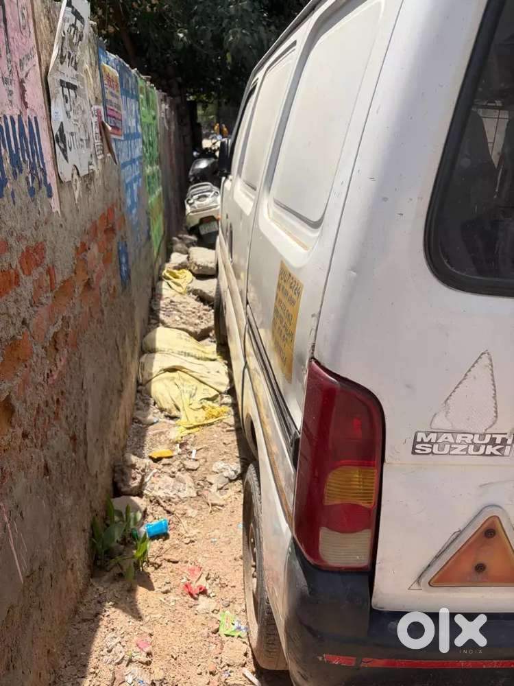 Maruti Suzuki Eeco 2014 Cng & Hydrids 70000 Km Drive