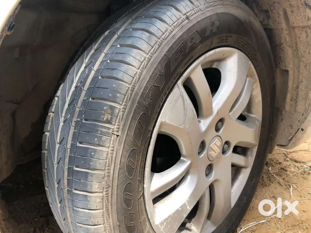 Maruti Suzuki Swift Dzire 2014 Diesel Manual