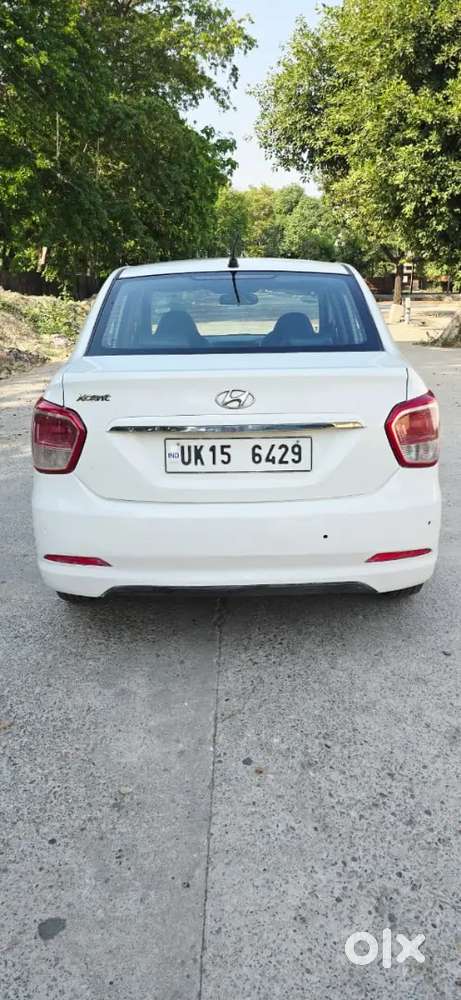 Hyundai Xcent 2015