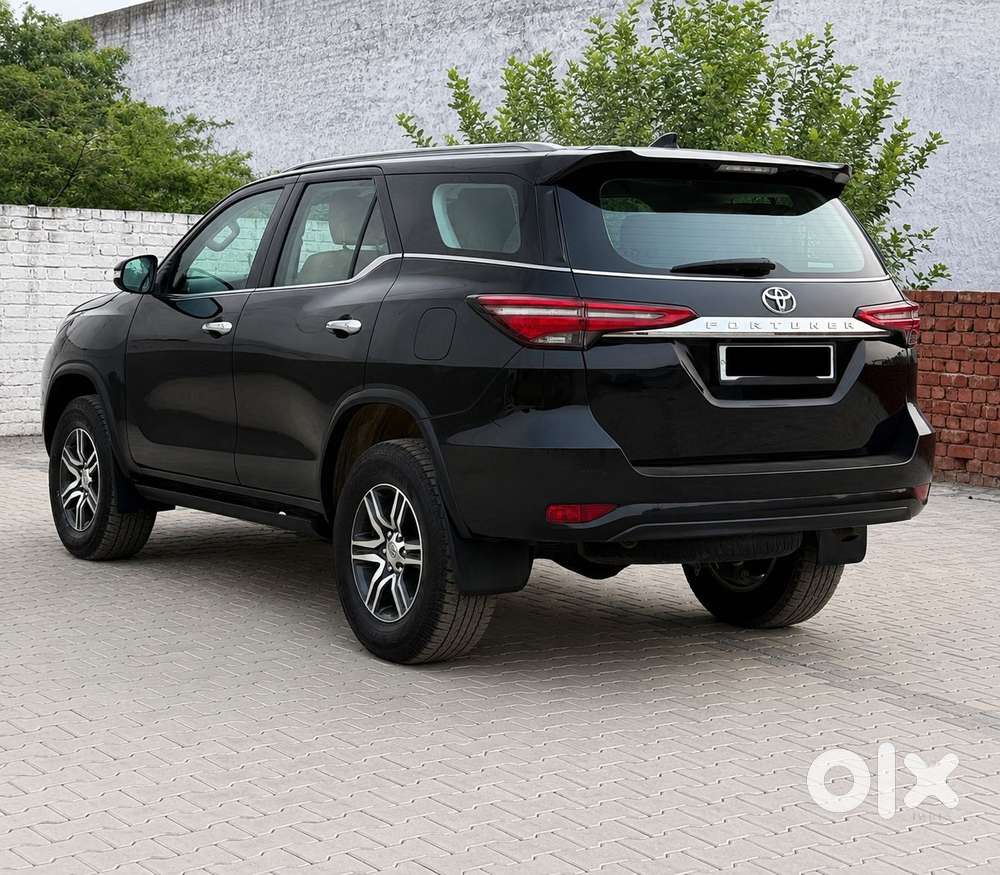 Toyota Fortuner 4x2 Mt 2.8 Diesel, 2023, Diesel