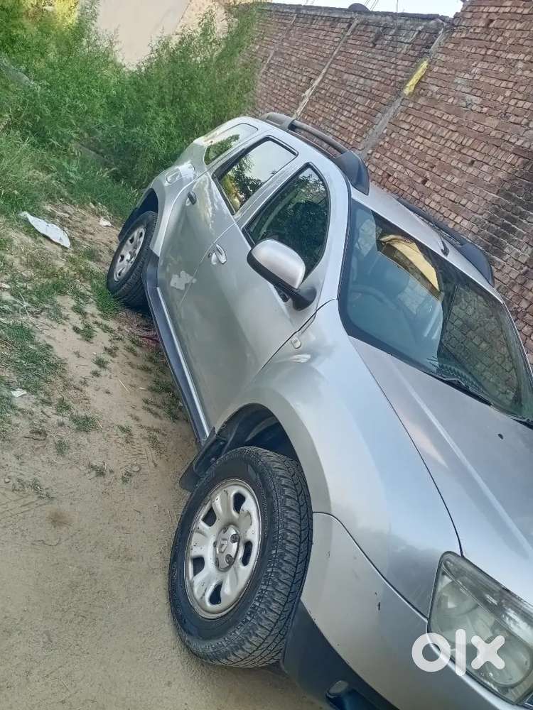 Duster Car . New Condition. 2012 Model Owner 2