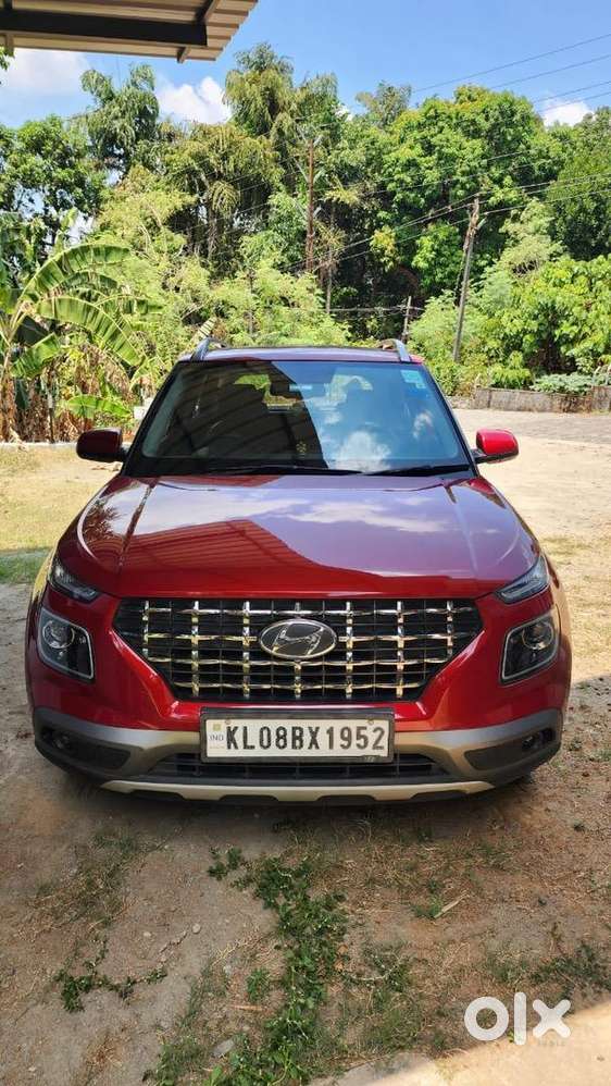 Hyundai Venue Sx Plus Dct Turbo 2021 Petrol Well Maintained