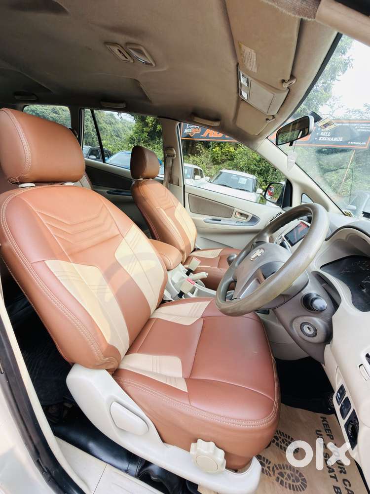 Toyota Innova 2.5 G (diesel) 8 Seater, 2012, Diesel