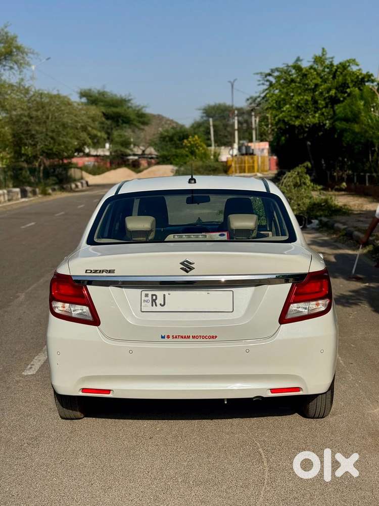 Maruti Suzuki Dzire 1.2 Vxi, 2022, Petrol