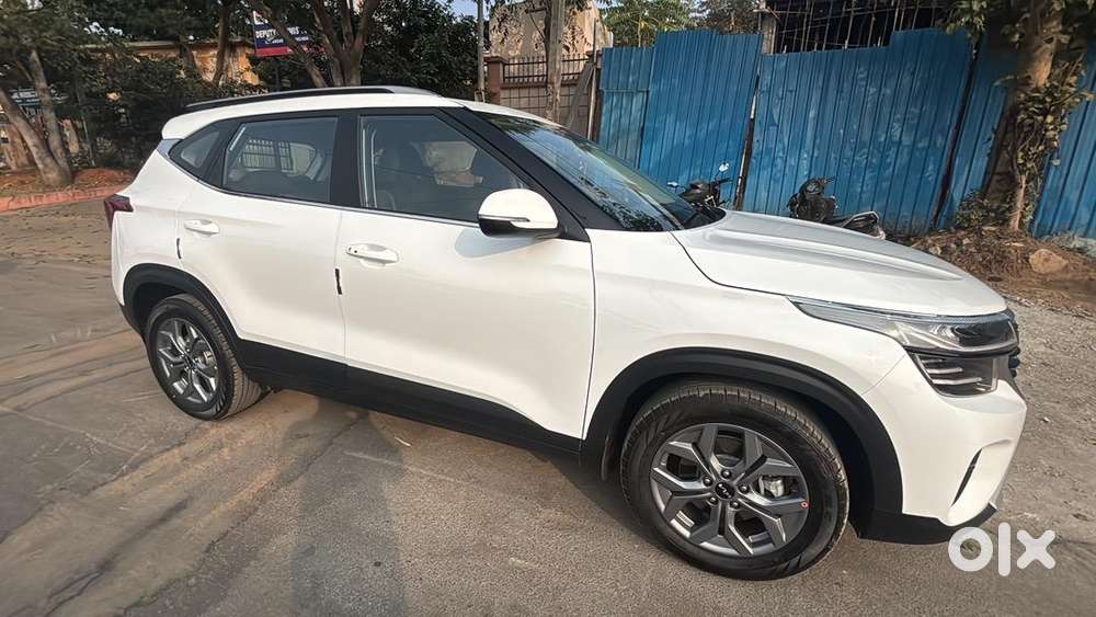 Kia Seltos Htk + O Petrol  Sunroof Edition