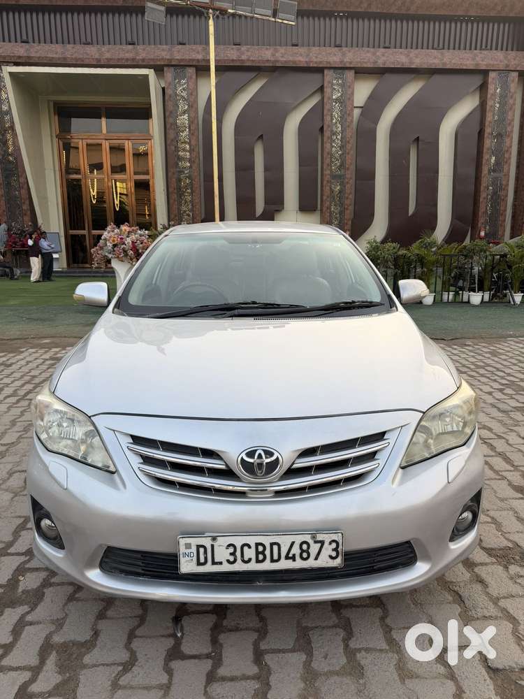 Toyota Corolla Altis 1.8 Sportz, 2011, Petrol