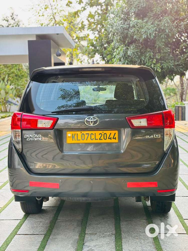 Toyota Innova Crysta 2.7 Gx Mt, 2017, Diesel