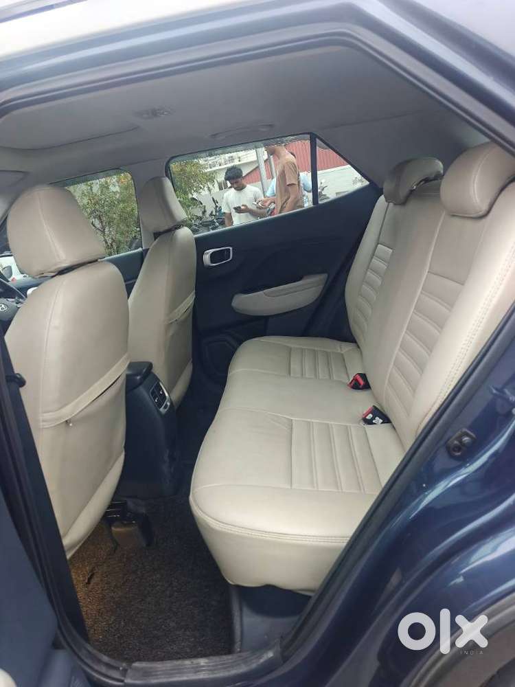 Hyundai Venue Sx Dual Tone, 2019, Petrol