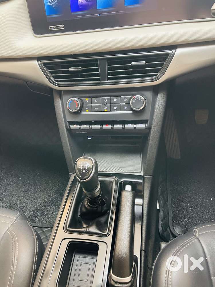 Mahindra Xuv700 2.2 Ax 5 Diesel Mt 7 Str, 2023, Diesel