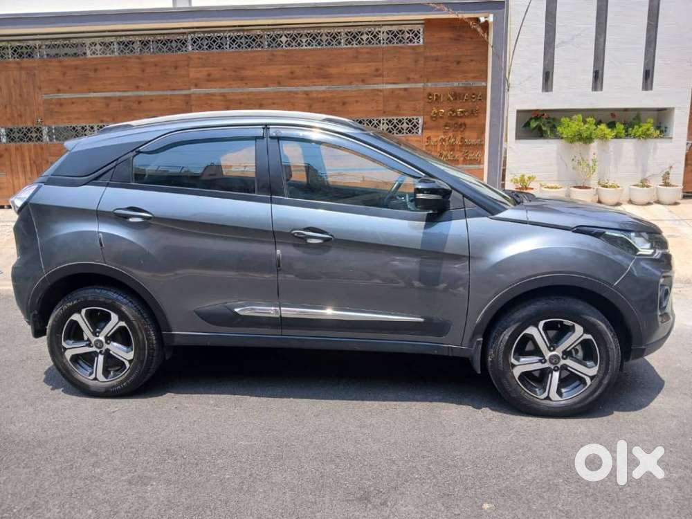 Tata Nexon 1.2 Revotron Xza Plus, 2023, Petrol