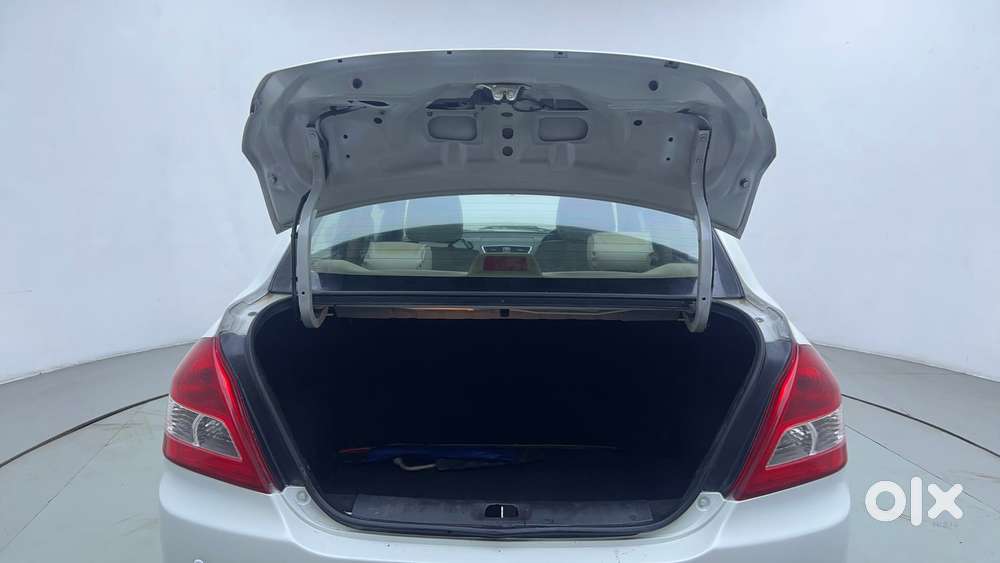 Maruti Suzuki Swift Dzire 1.2 Zxi, 2016, Petrol