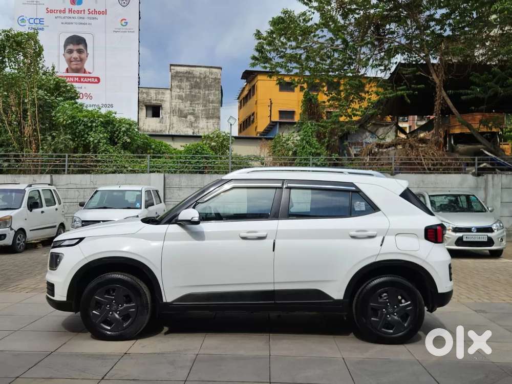 Hyundai Venue 1.2 S (o), 2023, Petrol