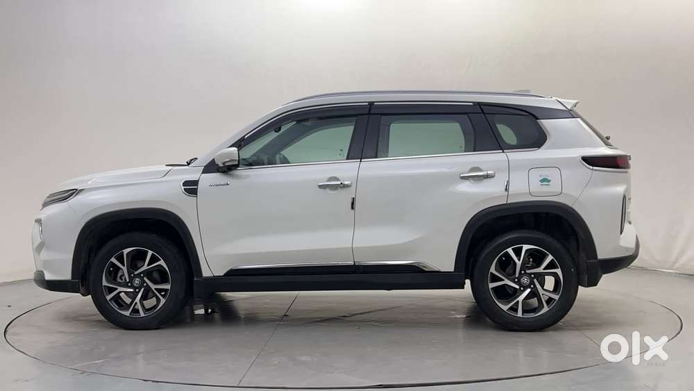 Toyota Urban Cruiser Hyryder 1.5 V Hybrid, 2024, Cng & Hybrids