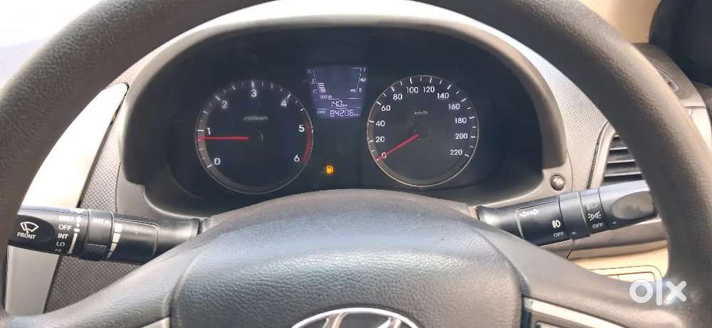Hyundai Fluidic Verna 2011