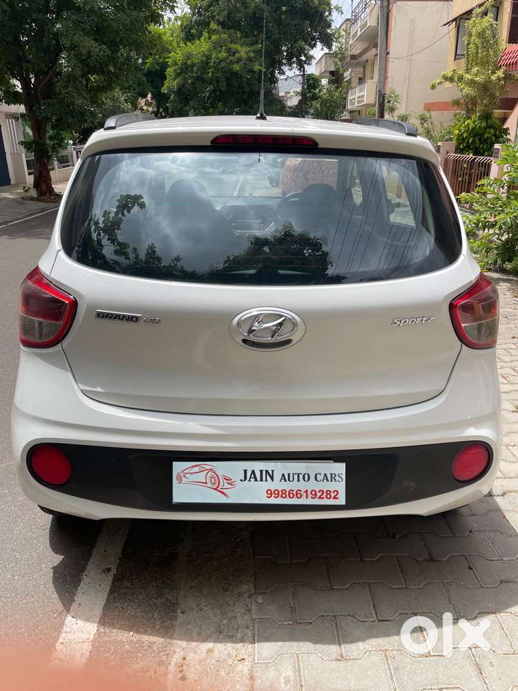 Hyundai Grand I10 Sportz, 2018, Petrol