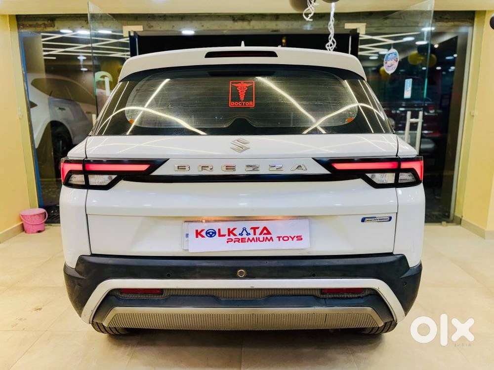 Maruti Suzuki Brezza Vxi At, 2022, Petrol