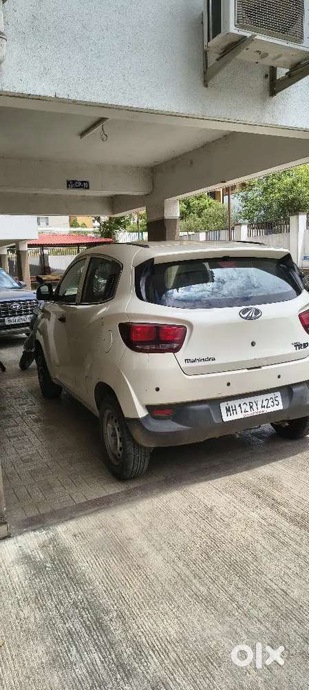 Urgent Sale Mahindra Kuv 100 Cng Plus Petrol Company Fitted Cng
