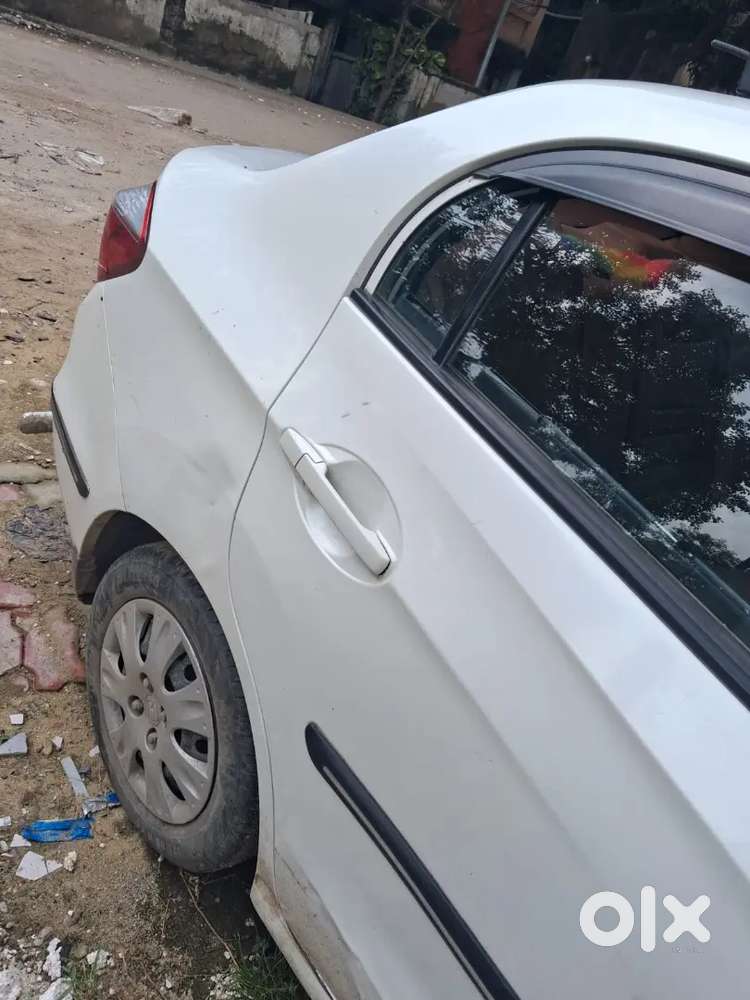 Honda Amaze 2016