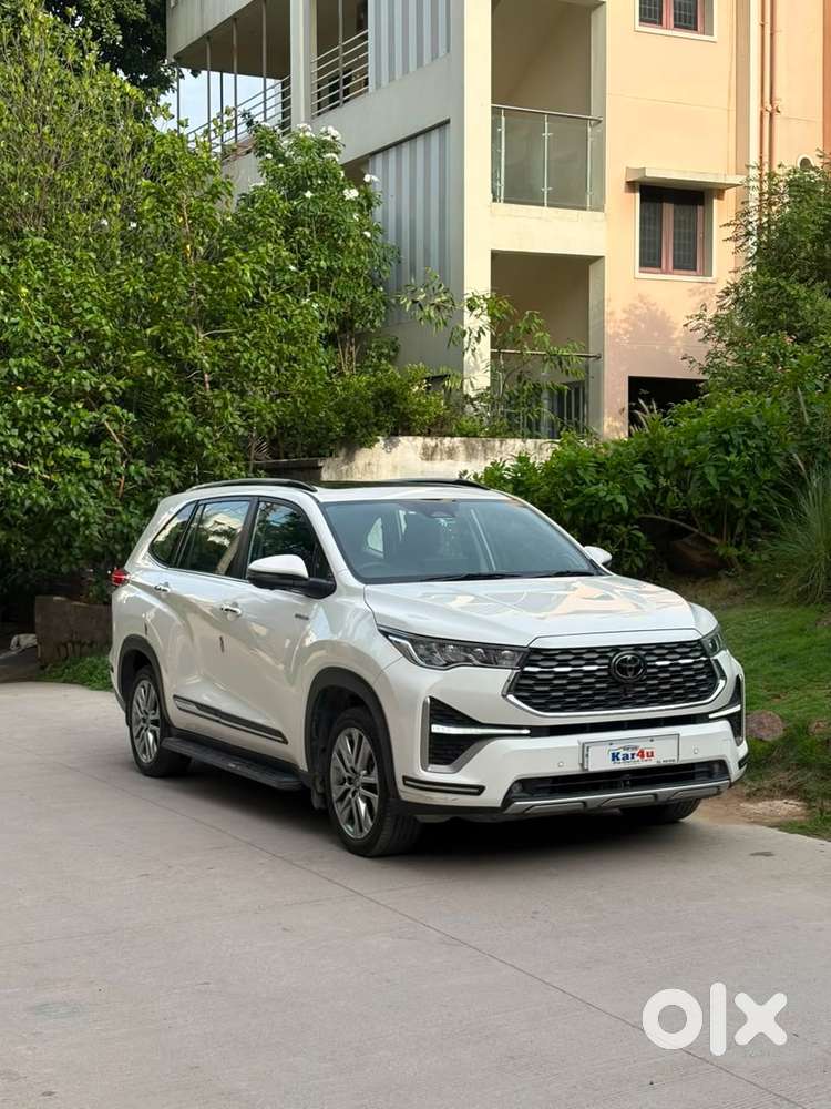 Toyota Innova Hycross 2.0 Zx (o) Hybrid 7 Str, 2024, Petrol