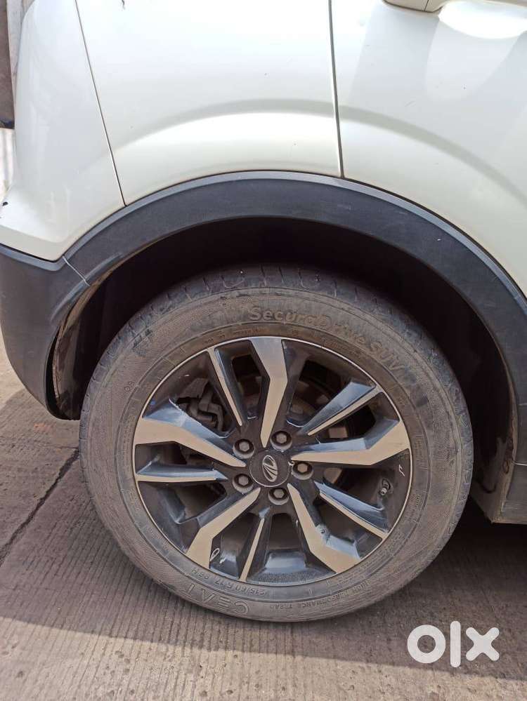 Immediate Sell Xuv 300 Auto