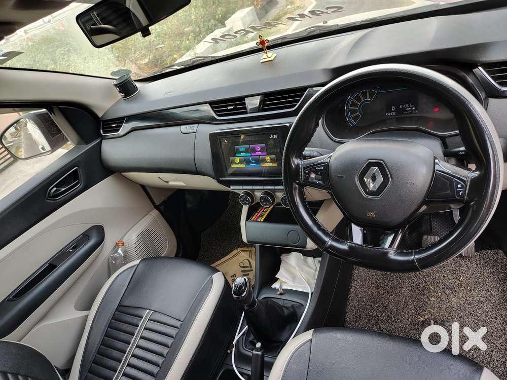 Renault Triber Rxt, 2023, Petrol