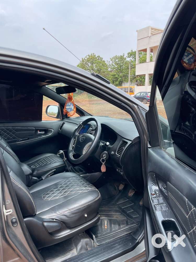 Toyota Innova Diesel 2011