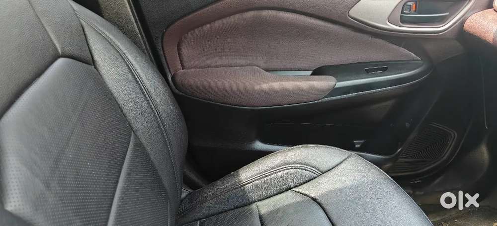 Maruti Suzuki Fronx 2025 Petrol 8916 Km Driven