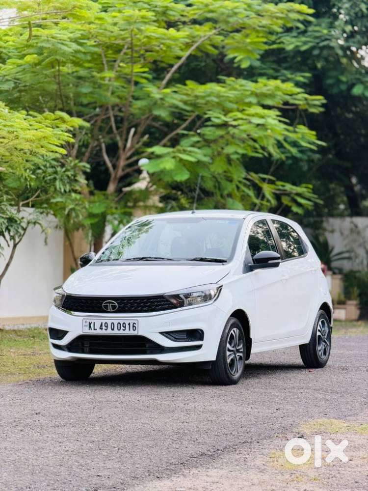 Tata Tiago 1.2 Revotron Xta, 2024, Petrol