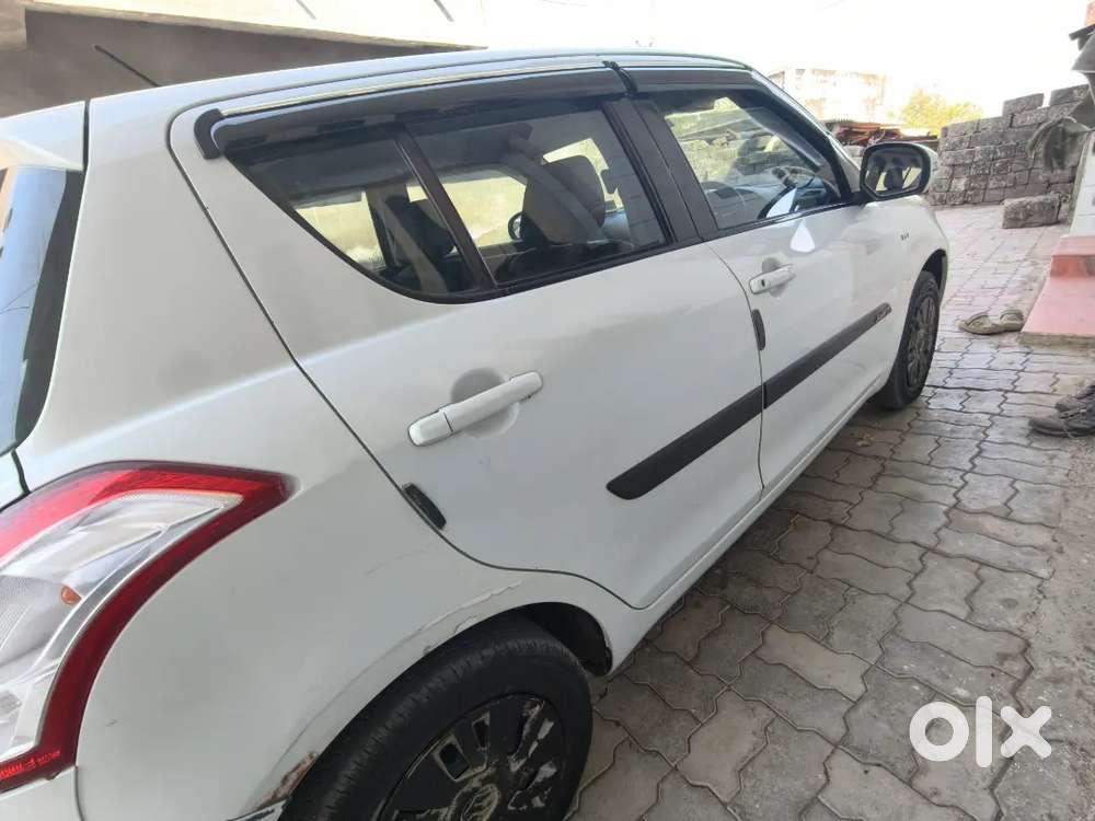 Maruti Suzuki Swift 2012 Petrol 110000 Km Driven Petlor And Cng