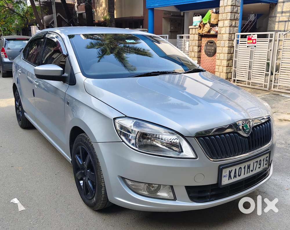 Skoda Rapid 1.6 Mpi At Ambition Plus, 2013, Petrol