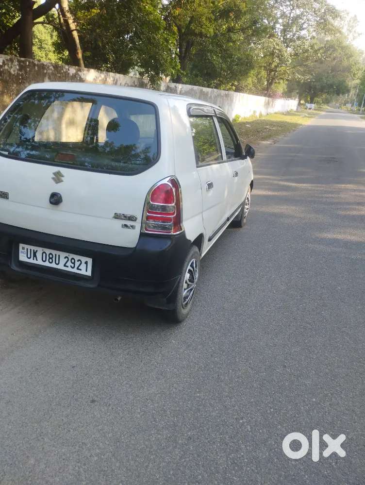 Car Okay Ekadam Kuchh Kami Nahin Hai