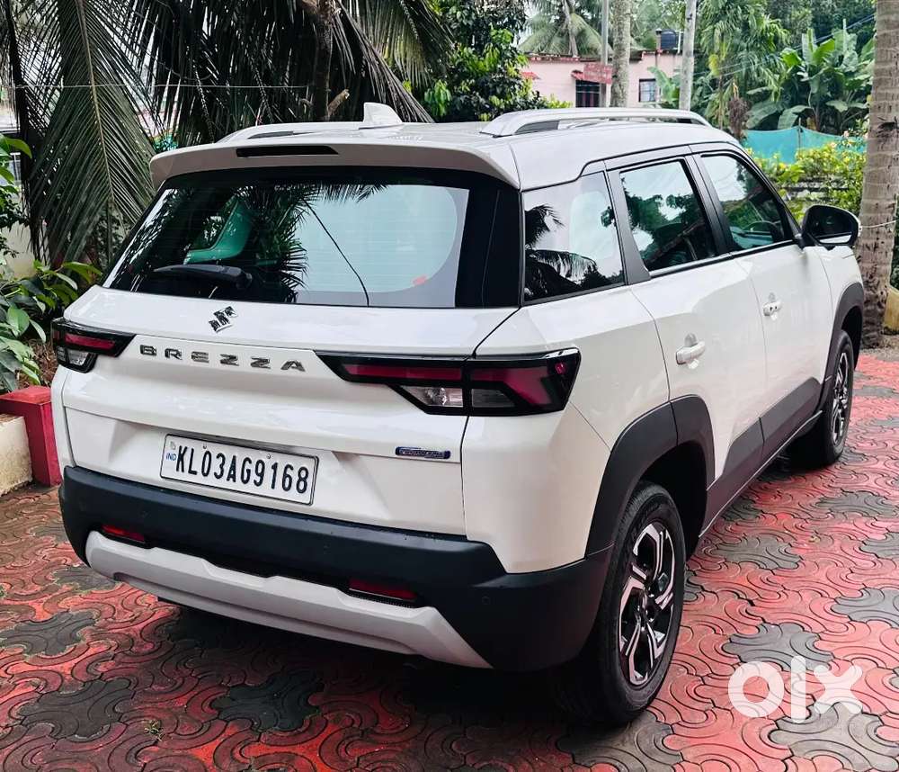 Brezza Zxi Plus 2023 Top Variant