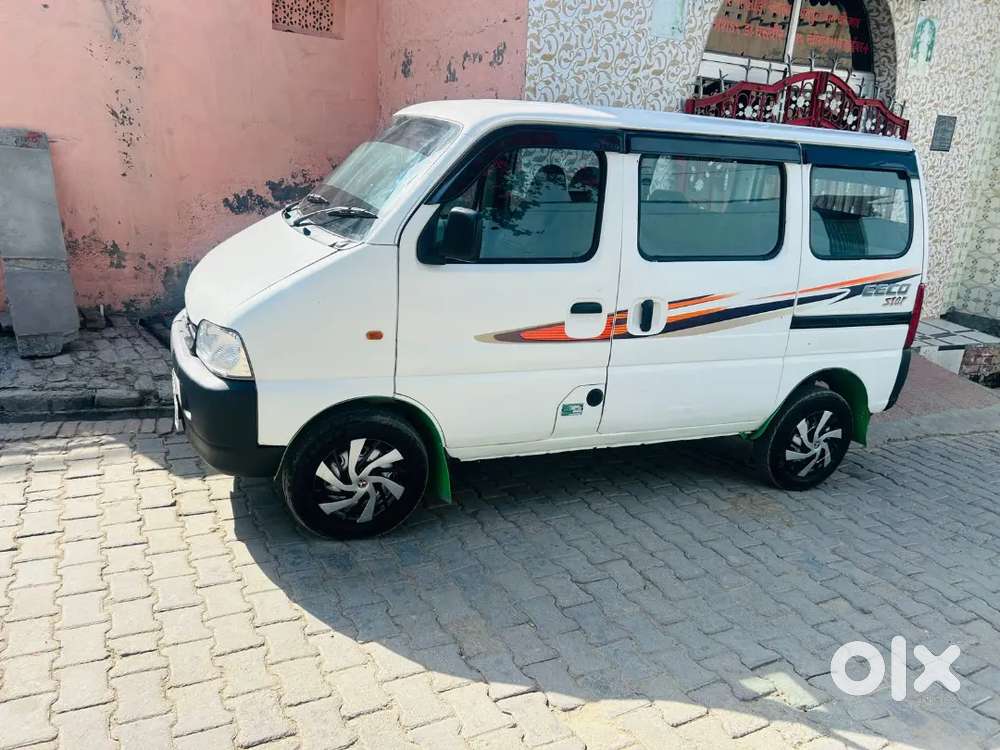 Maruti Suzuki Eeco 2022 Cng & Hybrids 70000 Km Driven