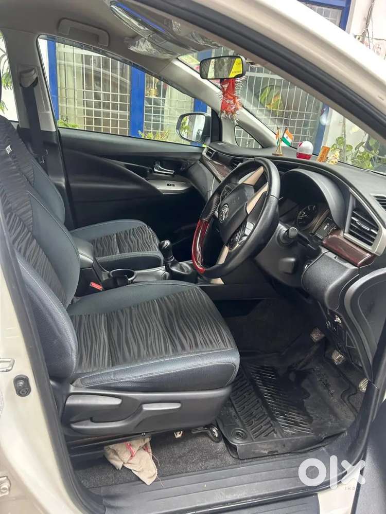 Toyota Innova Crysta 2022 Diesel 142000 Km Driven